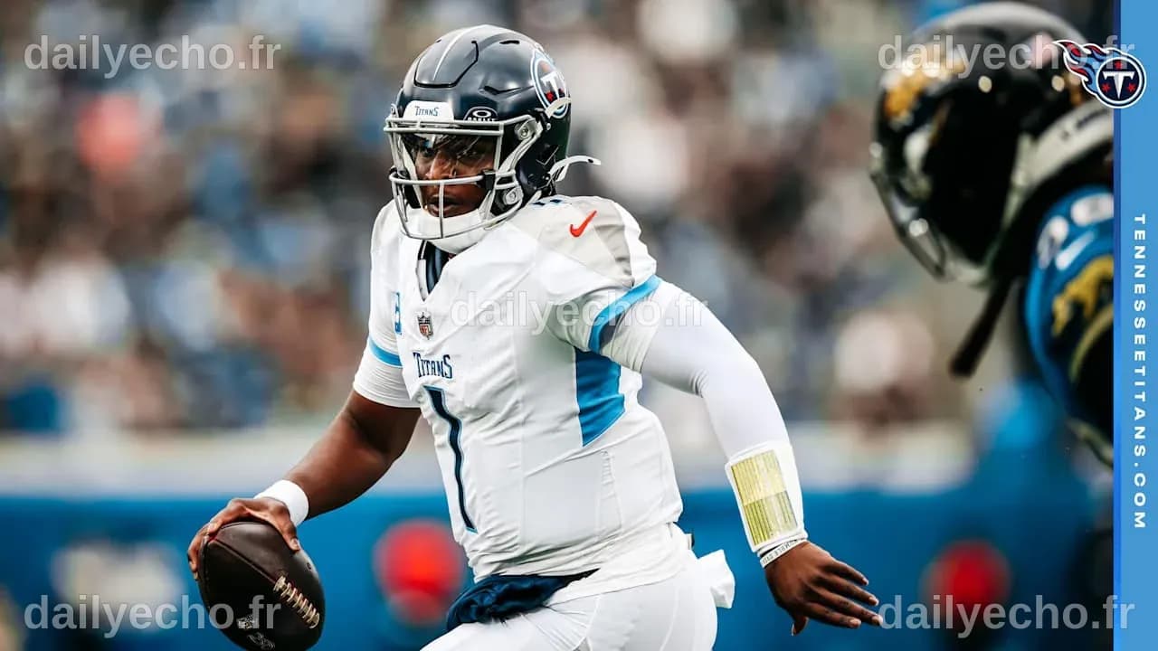 Titans QB Cam Ward Suffers Right Shoulder Injury vs Jaguars