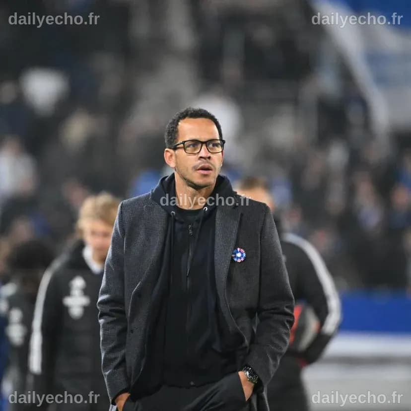 Jusqu'à quand Liam Rosenior peut-il garder la confiance de Strasbourg ...
