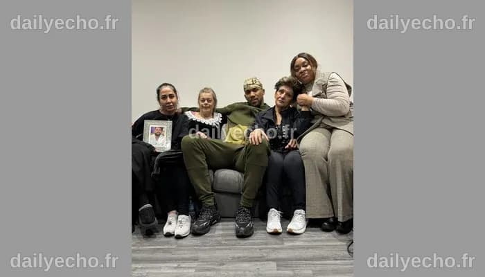 Anthony Joshua pays emotional tribute to late friends Ghami and Ayodele ...