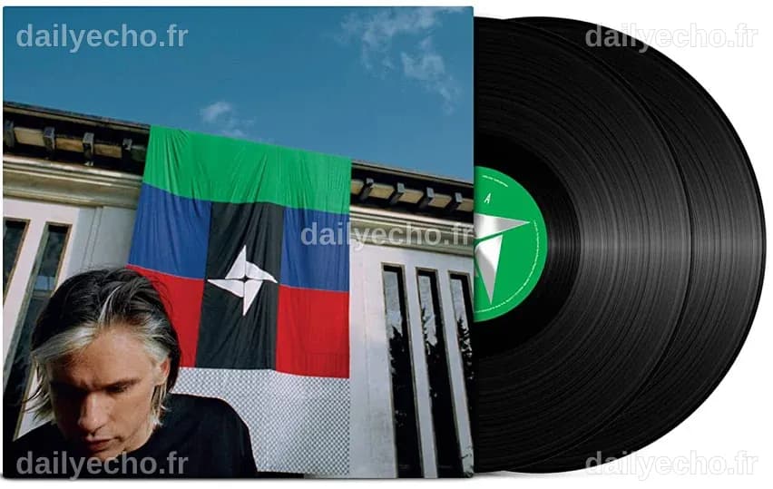Tout sur l'album "La Fuite en avant" d'Orelsan : Analyse, Thèmes et Collaborations